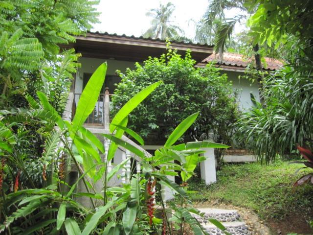 Baan Surin Hotel Thalang Exterior photo